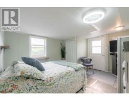 30 - 592968 13 REGIONAL ROAD - 28