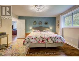 270 TALBOT STREET - 19