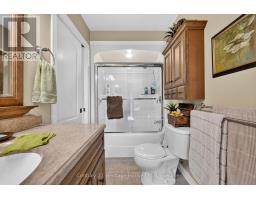 43 BEECH BOULEVARD - 18