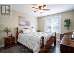 136 MAPLE LANE - 21