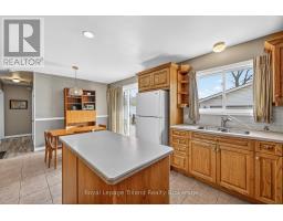 261 SPRINGBANK AVENUE N - 13