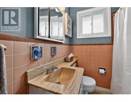 261 SPRINGBANK AVENUE N - 20