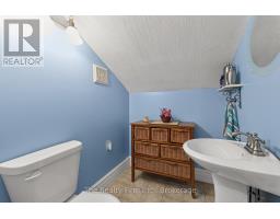 230 MAIN STREET E - 28