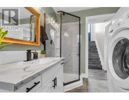 22 LORRAINE AVENUE - 22