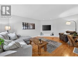 89 LINDSAY ROAD - 13