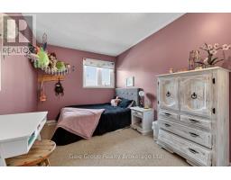 89 LINDSAY ROAD - 23