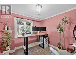 89 LINDSAY ROAD - 28