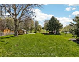 89 LINDSAY ROAD - 38