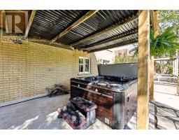 89 LINDSAY ROAD - 45