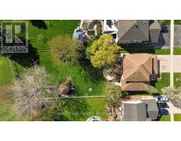 89 LINDSAY ROAD - 50