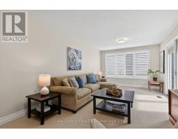1 SUMMIT CRESCENT - 16