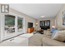 1 SUMMIT CRESCENT - 18