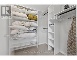 1 SUMMIT CRESCENT - 28