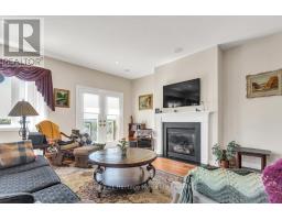 14 GREEN GABLE PLACE - 5