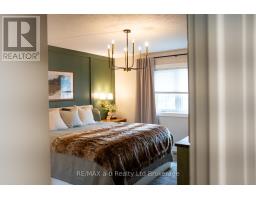3 BELFAST CIRCLE - 16