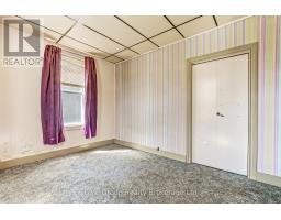 42 MAUD STREET - 18