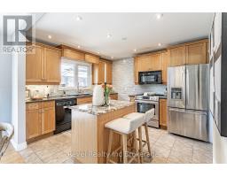 828 WARWICK STREET - 10
