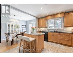 828 WARWICK STREET - 11