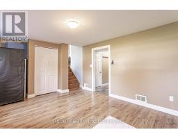 828 WARWICK STREET - 23