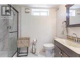 828 WARWICK STREET - 24