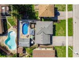 828 WARWICK STREET - 3