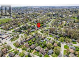 828 WARWICK STREET - 30