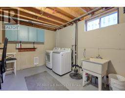 249 ARRIS CRESCENT - 35