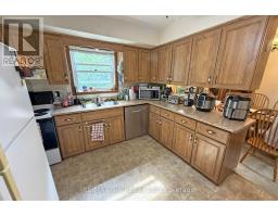 213 BELGRAVE STREET - 10