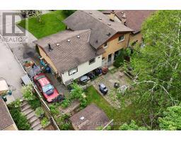 213 BELGRAVE STREET - 16