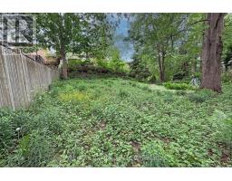 213 BELGRAVE STREET - 22