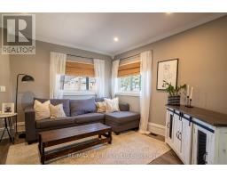 80 STOVER STREET N - 12