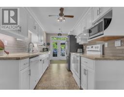 8 - 105 KING STREET - 11