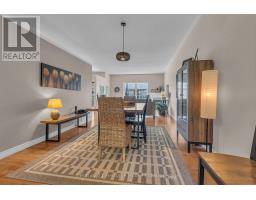 8 - 105 KING STREET - 18