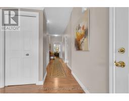 8 - 105 KING STREET - 21