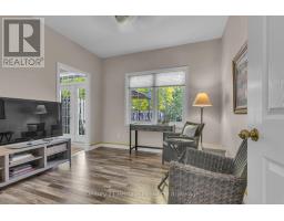 8 - 105 KING STREET - 26