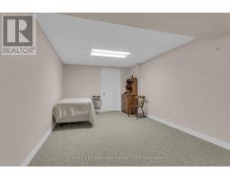 8 - 105 KING STREET - 27