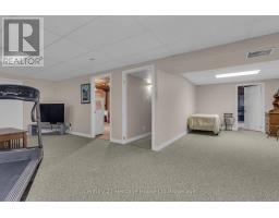 8 - 105 KING STREET - 31