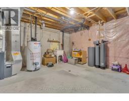 8 - 105 KING STREET - 33