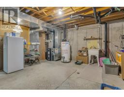 8 - 105 KING STREET - 34