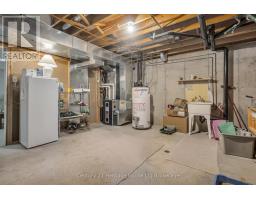 8 - 105 KING STREET - 35