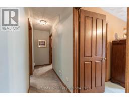 34 LORRAINE AVENUE - 22