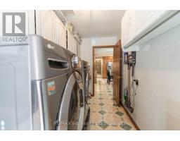 34 LORRAINE AVENUE - 25