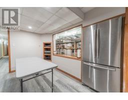 34 LORRAINE AVENUE - 27