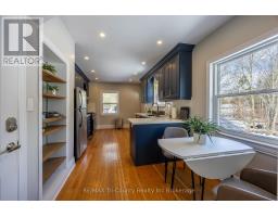 909 JAMES STREET - 22