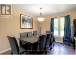 9 WOODCOCK DRIVE - 22
