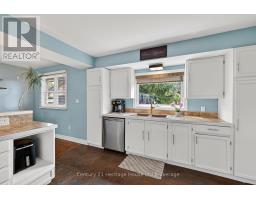 78 LYNDALE CRESCENT - 13