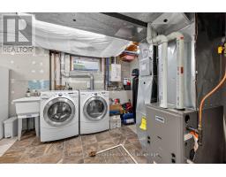 78 LYNDALE CRESCENT - 27