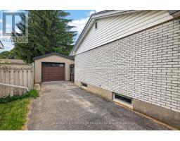 78 LYNDALE CRESCENT - 29