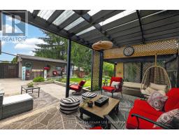78 LYNDALE CRESCENT - 43