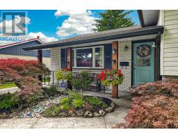78 LYNDALE CRESCENT - 5